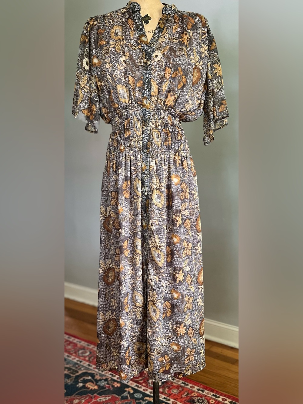 Dress Forum Floral V Neck Dress M